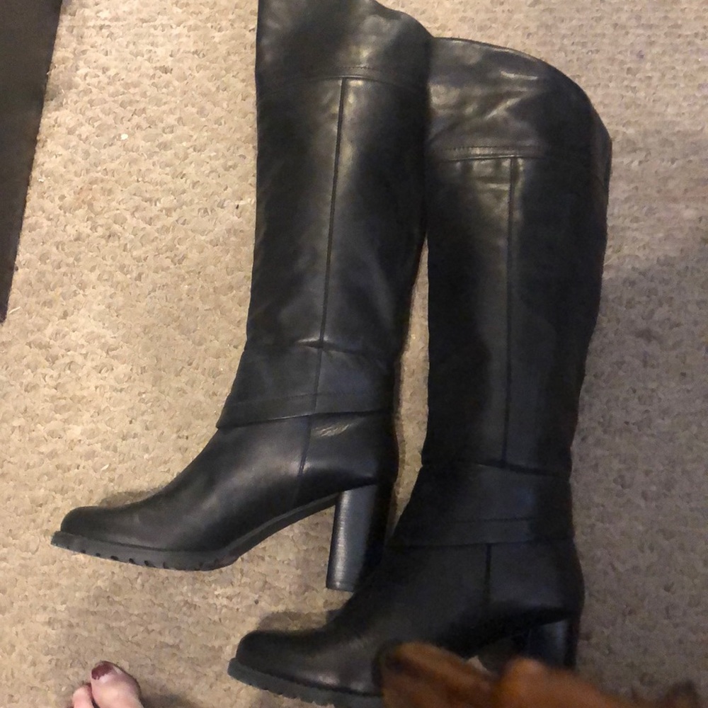 Women’s black leather over the knee boots